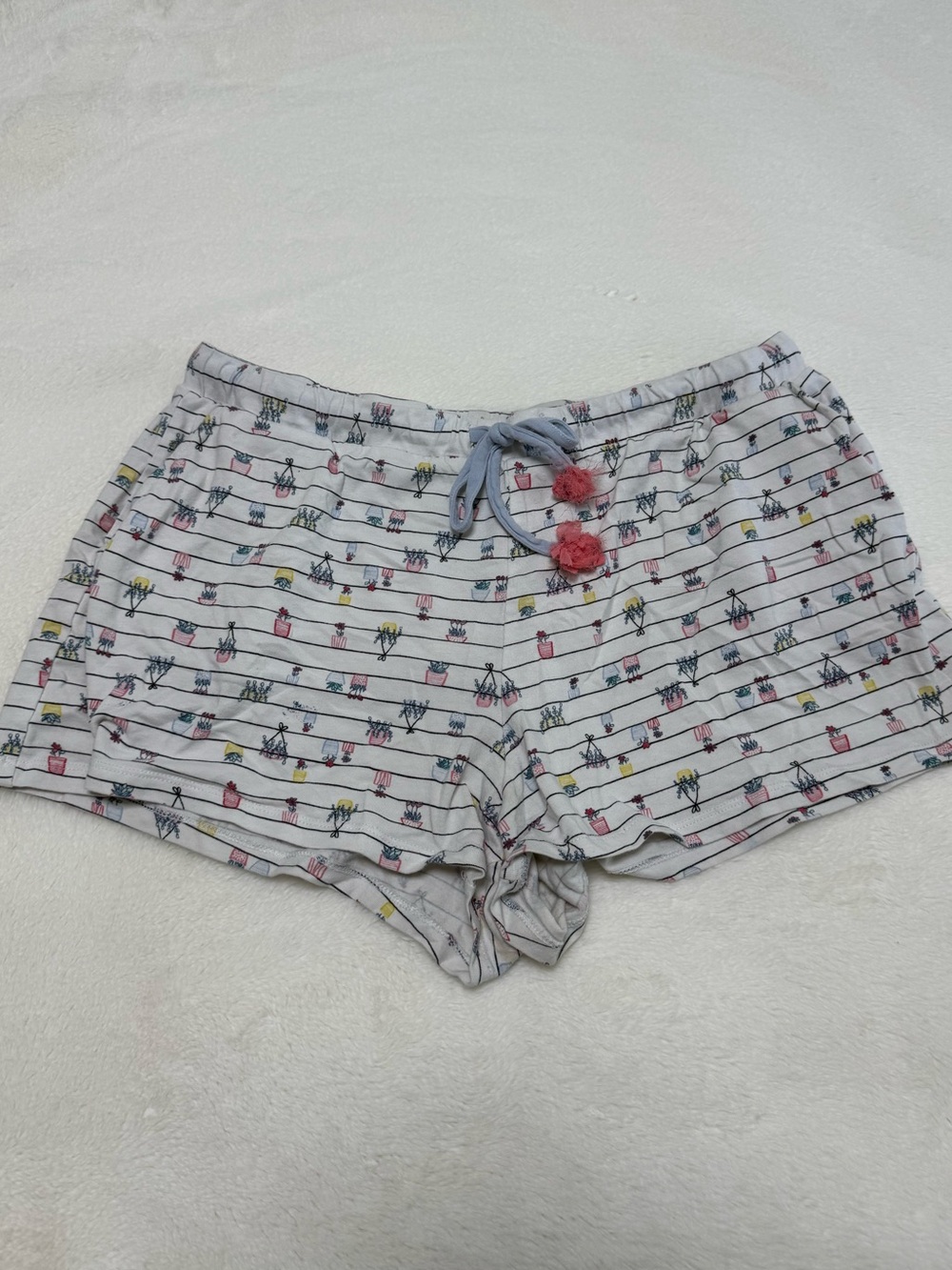 LA VIE EN ROSE Striped White Cotton PJ Shorts with Floral Accents Size M GUC
